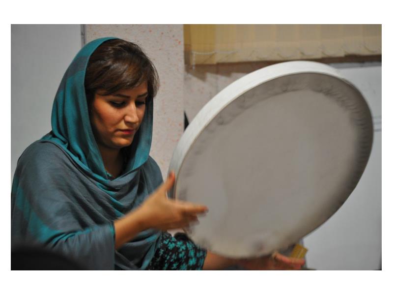 آموزش دف غرب تهران در مرزداران آموزشگاه  موسیقی چکاد 